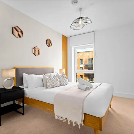 Apartment Stylish Two Bedroom - Two Bathrooms - Balcony - Fast Wifi 405sw Birmingham